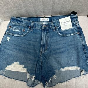 Abercrombie, Curve Love, Boyfriend Short, Mid Rise, Denim Size 32 / 14